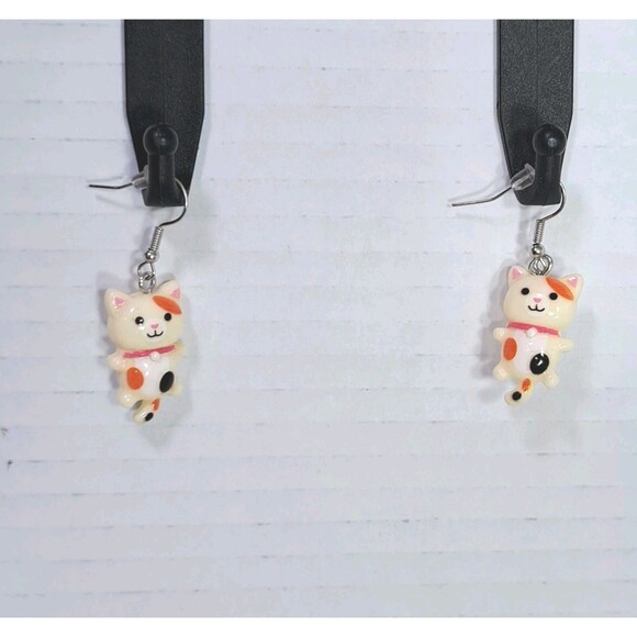 Cute Calico Cat Dangling Earrings Dangle Kitten Feline Cats Kitty Novelty Drop - Picture 2 of 2